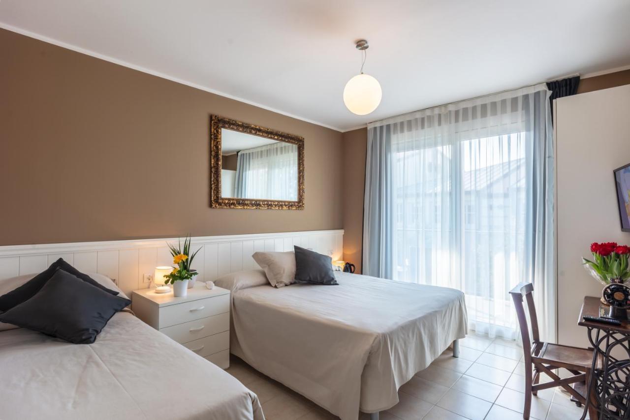 Hotel Maximilian Bardolino Ruang foto