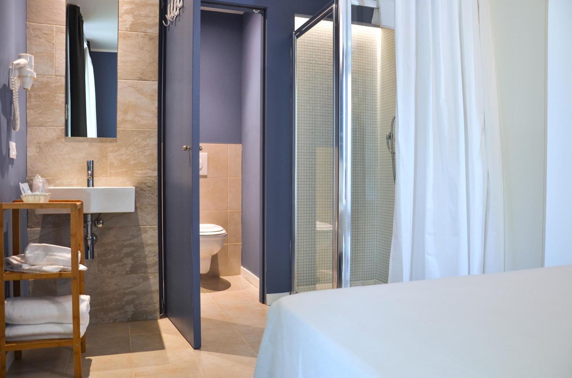 Hotel Maximilian Bardolino Bagian luar foto