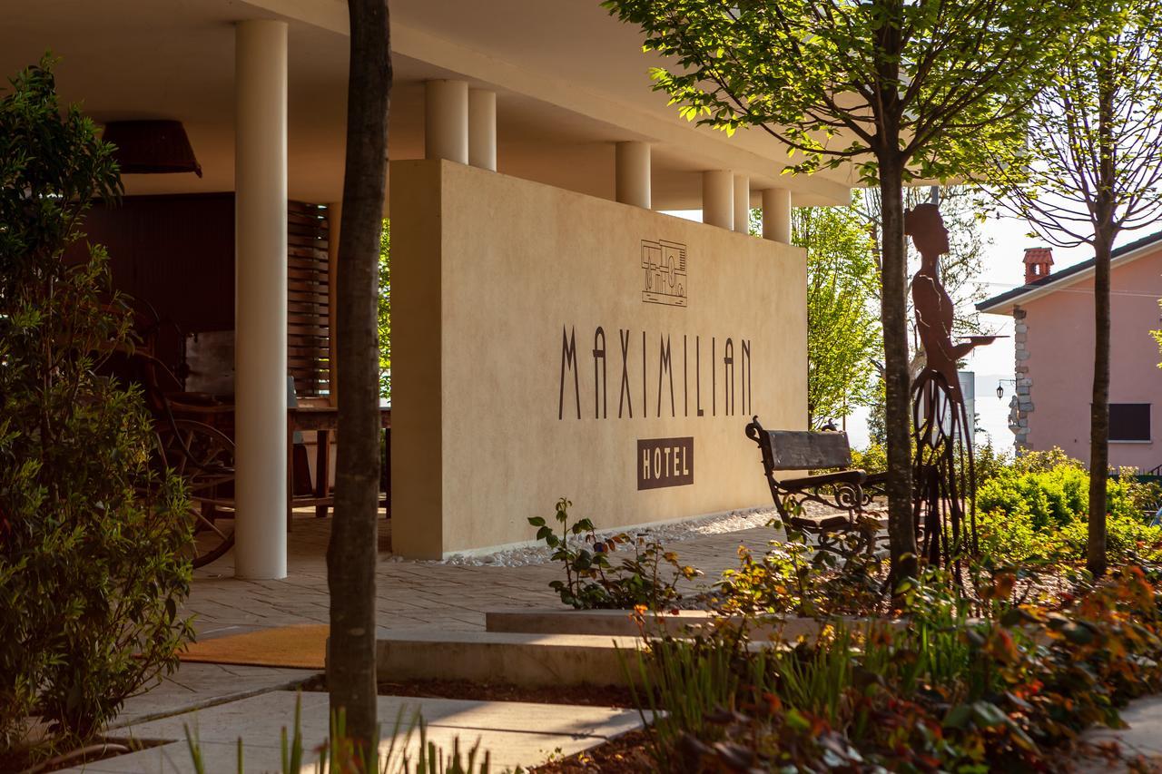 Hotel Maximilian Bardolino Bagian luar foto