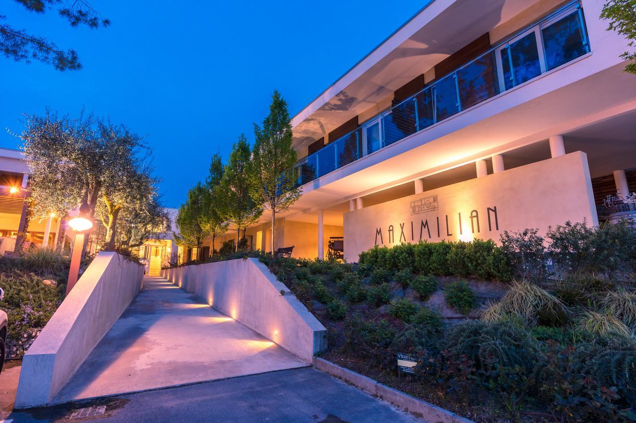 Hotel Maximilian Bardolino Bagian luar foto